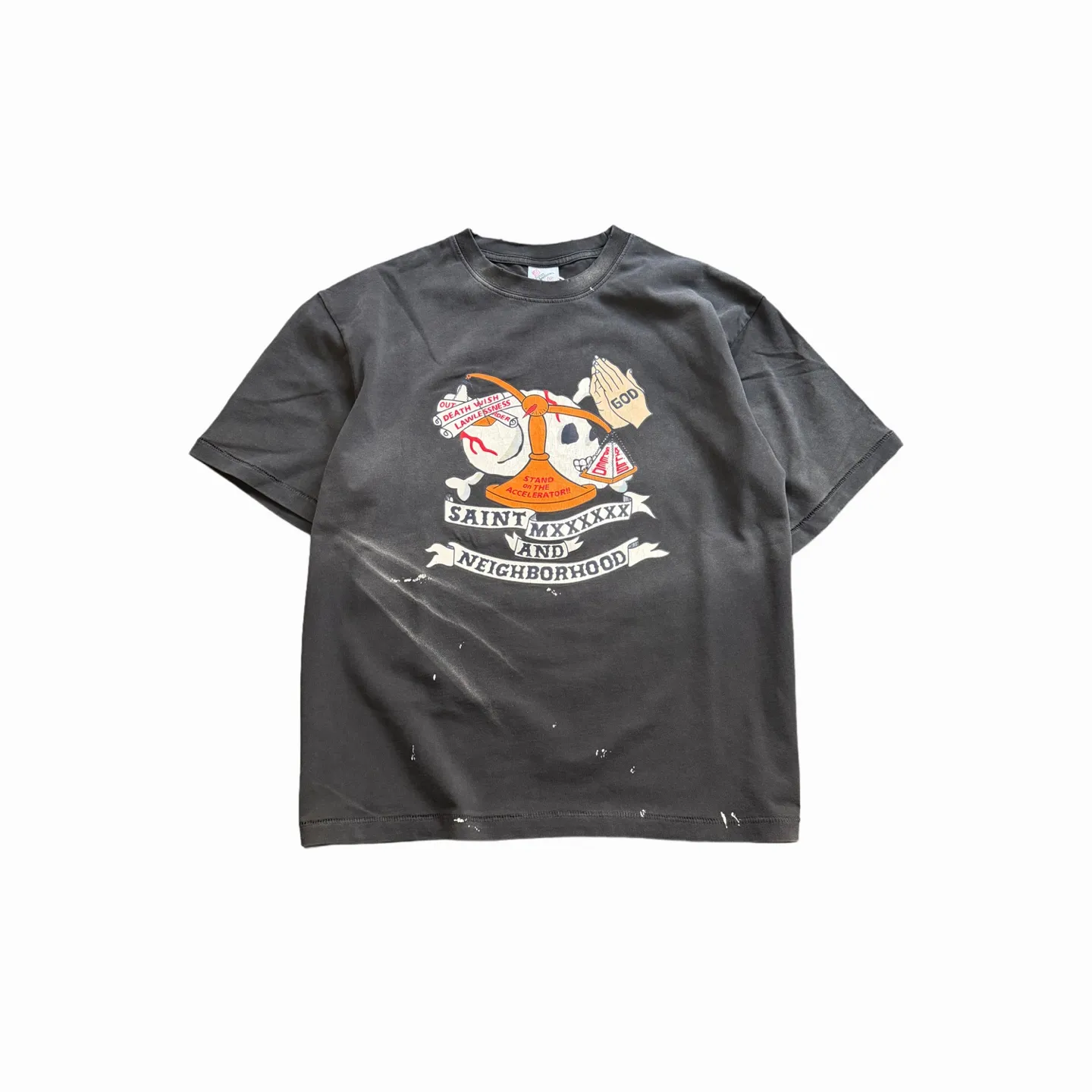 ❥8039 P146 Saint Mxxxxxx ✖️NBHD new style, made of double yarn cotton batik fabric, 290 grams, comfortable and breathable. Full of street feel, loose fit. Craftsmanship: holes + crack printing + graffiti + spray coding, batik and wash. Size: (S-M-L-XL) Color: Washed Black
